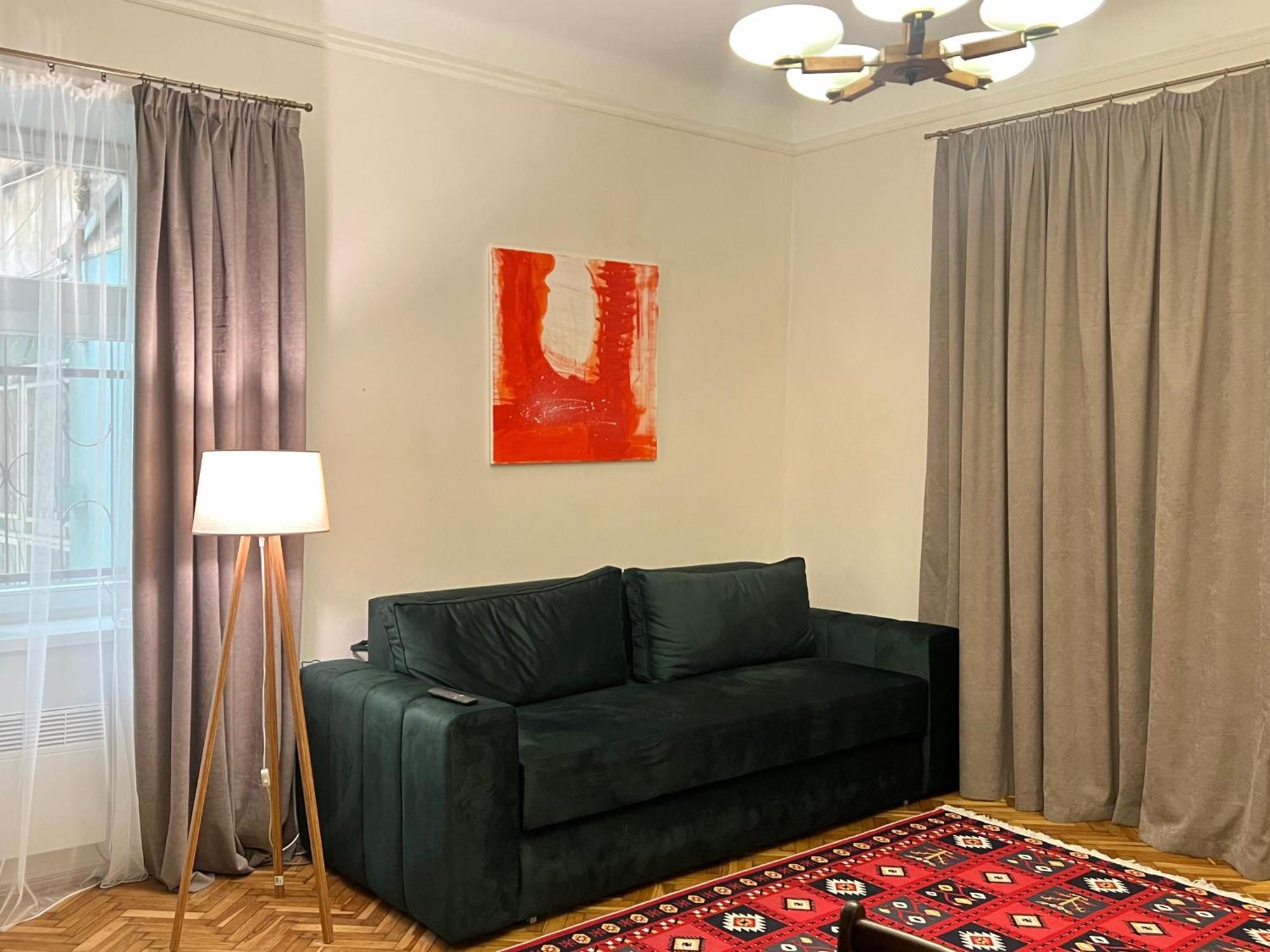 Art Apartment On Kylisha Str Львов Экстерьер фото