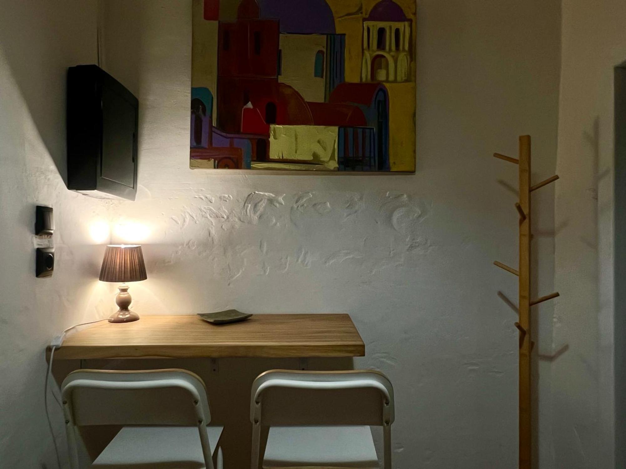 Art Apartment On Kylisha Str Львов Экстерьер фото